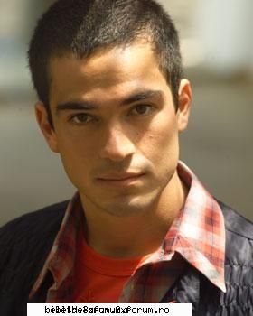 Alfonso Herrera {Miguel Arango} - Chrisa - RBD