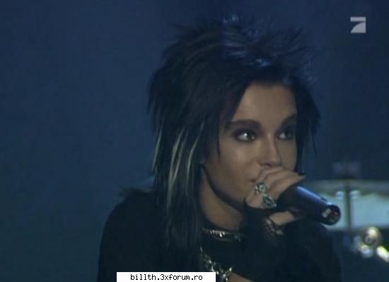 Bill cu suvite..punetzi poze..dak avetzi..:D - si ink una..mik mik de tot - ToKio HoTeL