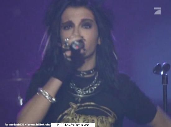 Bill cu suvite..punetzi poze..dak avetzi..:D - Baby close your eyes ....In my world of - ToKio HoTeL