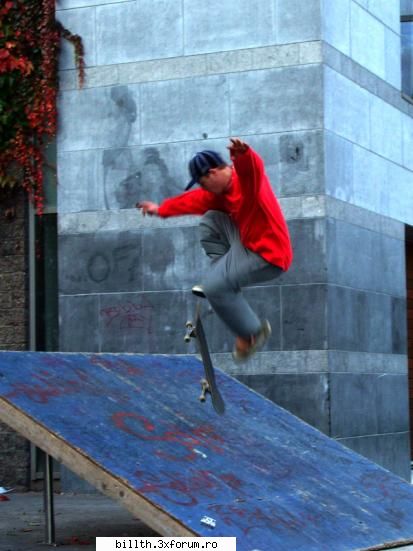 ><CooL SK8ers>< - Chrisa - My Cool Forum