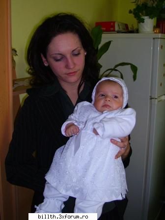 Sal!Pe cn iubim cel mai moolt in viata? - dupa aceea...Alina si verisoara mea la botez(aia - My Cool Forum