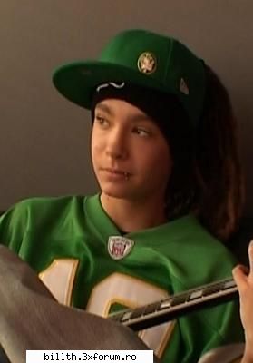 Tomutzul meu.......... - e tare de tot si Tomutzu asta a lui Daya {si a - ToKio HoTeL
